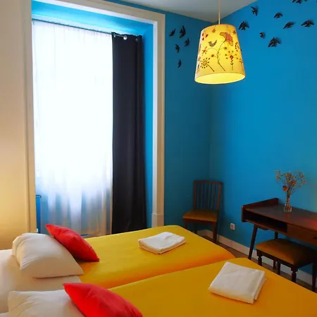 Living Lounge Hostel-2