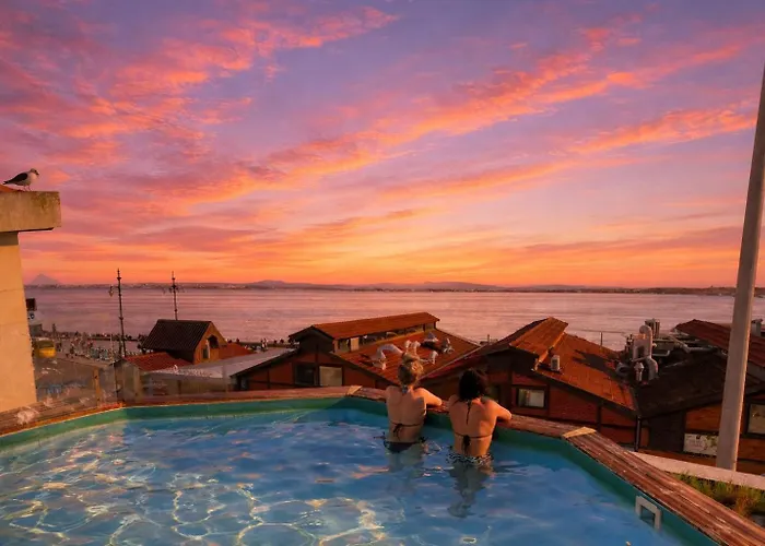 Sunset Destination Hostel Lisbon